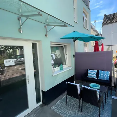 Patio 2 *